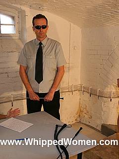 Hot babe is visiting the detention room where she is becoming caned in front of an officer