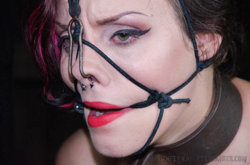 https://img.bdsmqueens.com/galleries/16983/13.jpg