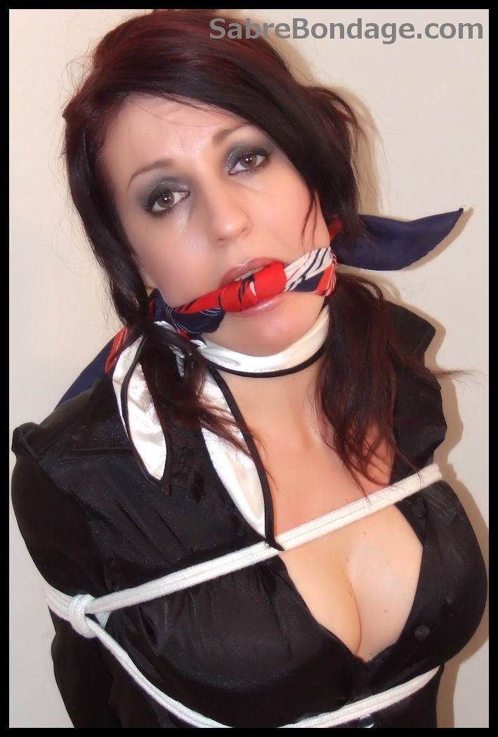 https://img.bdsmqueens.com/galleries/21427/01.jpg