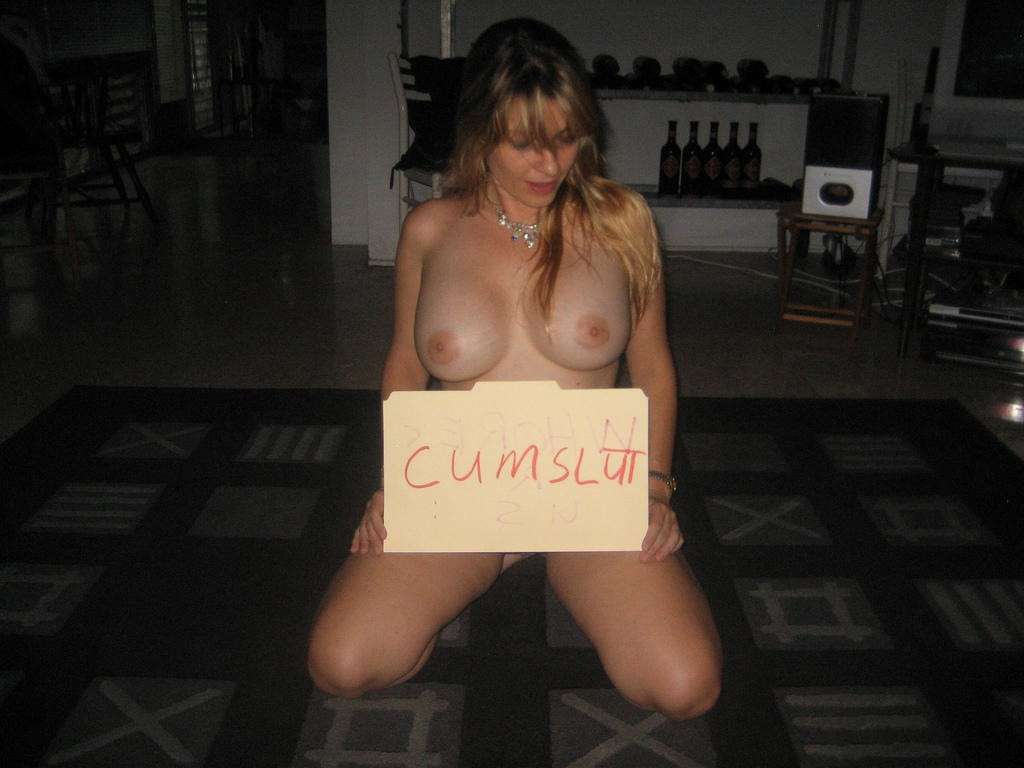 https://img.bdsmqueens.com/galleries/24299/11.jpg